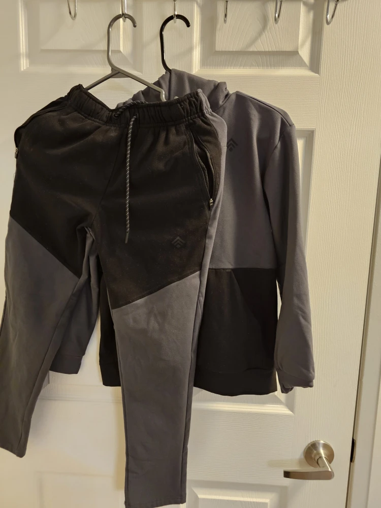 Boys' Two-Tone Grey & Black Hoodie & Pants Set - photo 2