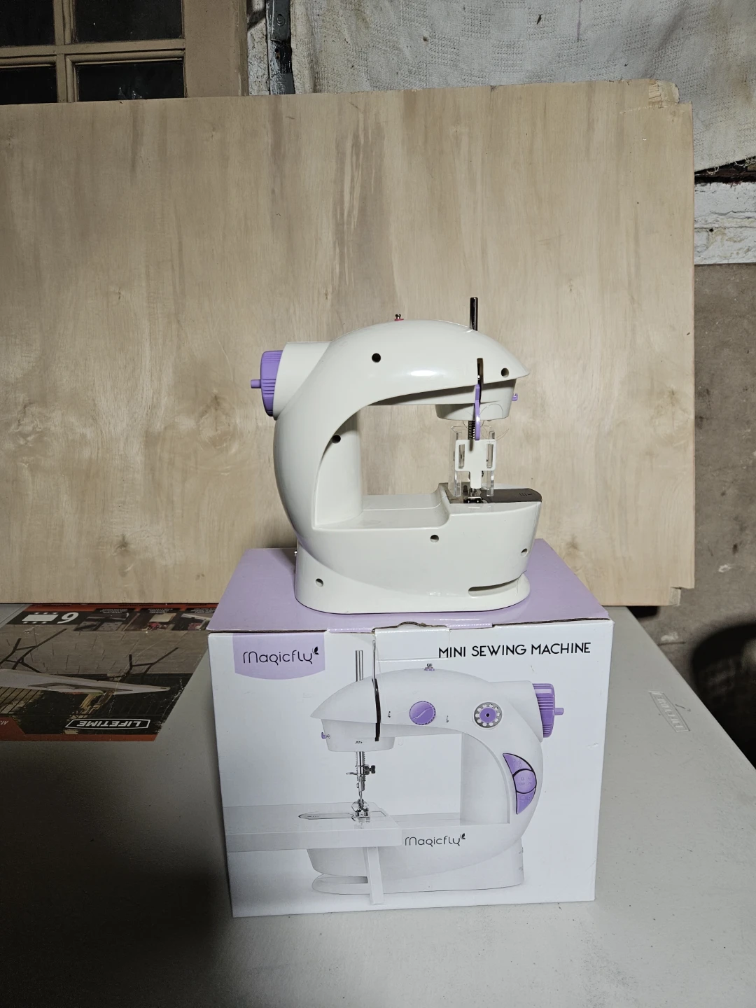 Magicfly Mini Sewing Machine - Portable & Lightweight