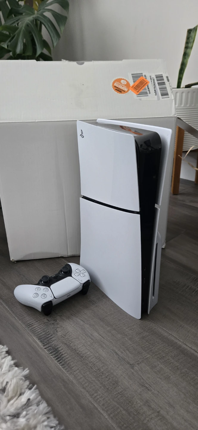 PlayStation 5 Console with Controller - photo 2