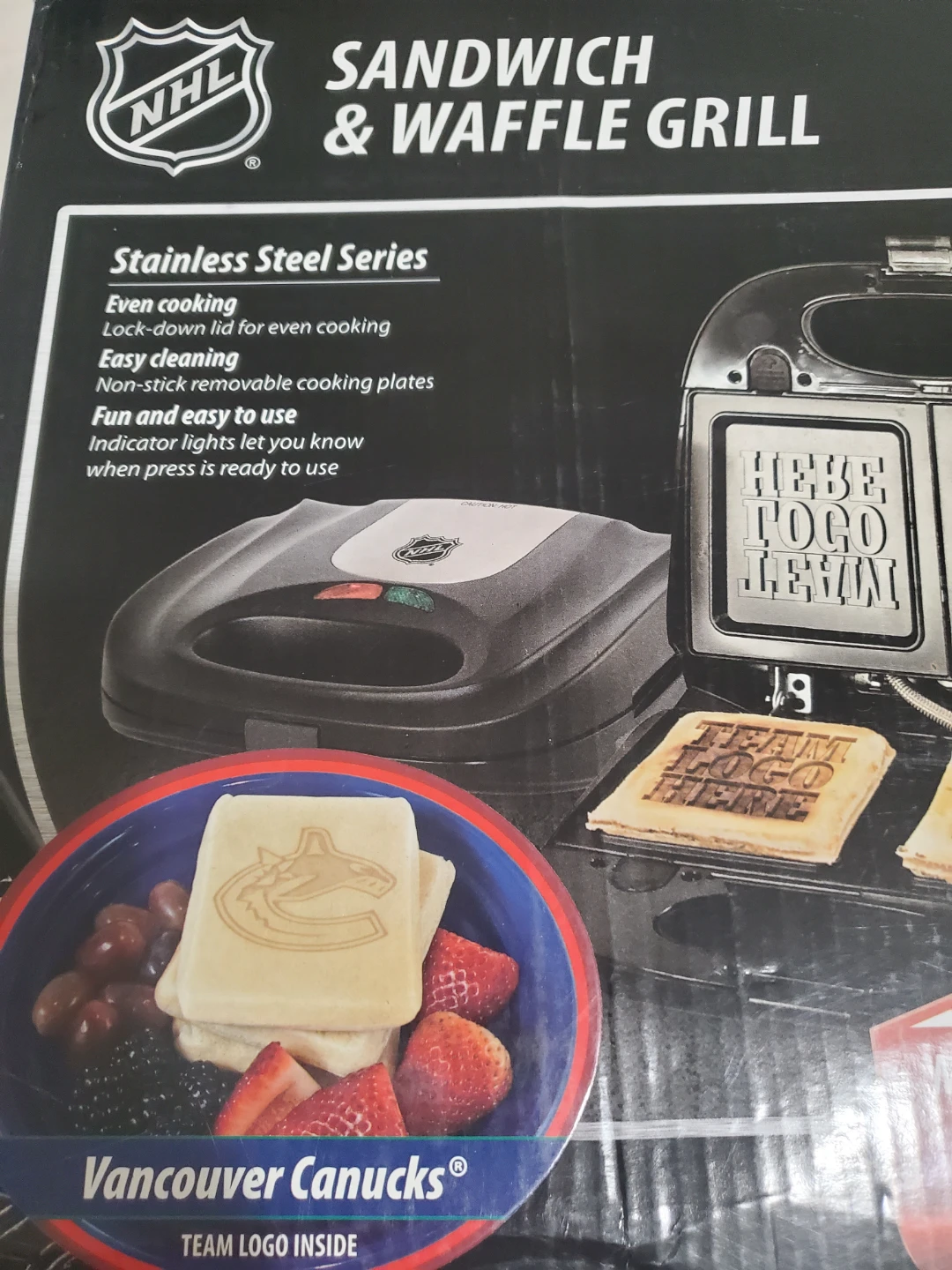 NHL Vancouver Canucks Sandwich & Waffle Grill - photo 4