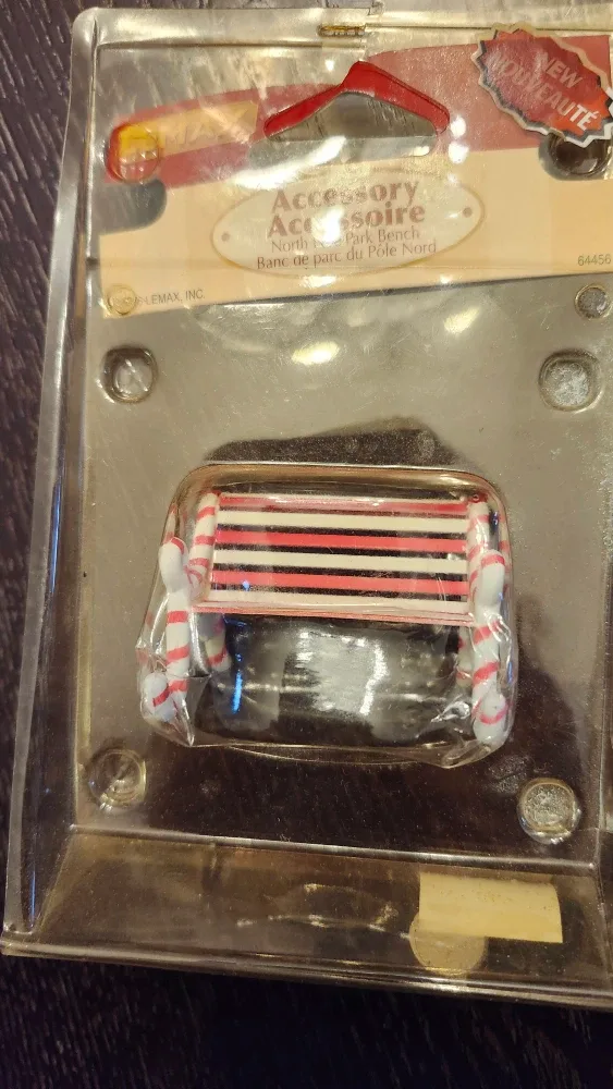 Christmas Village Accessories image indicator(4)