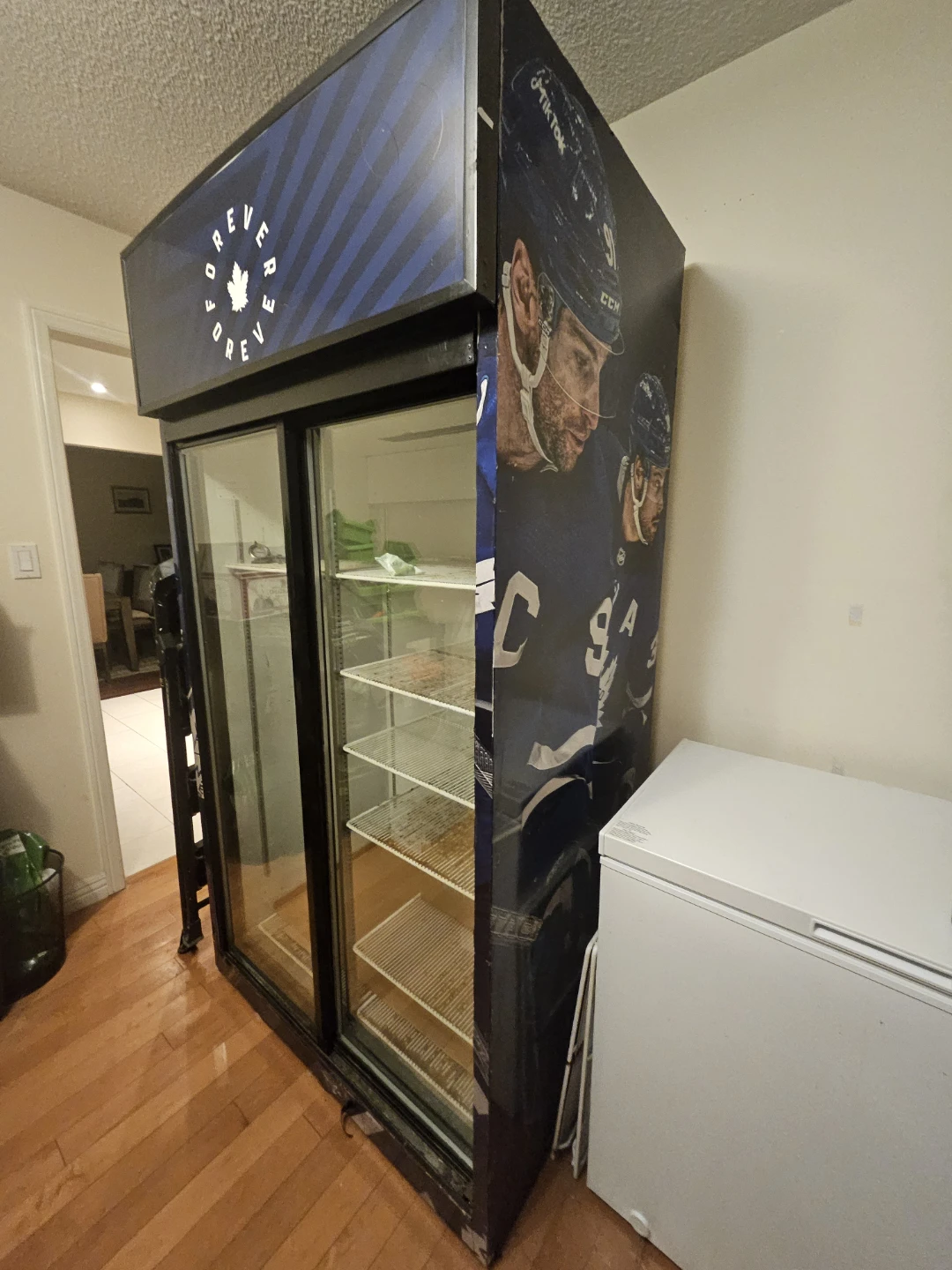 Commercial Display Fridge - photo 2