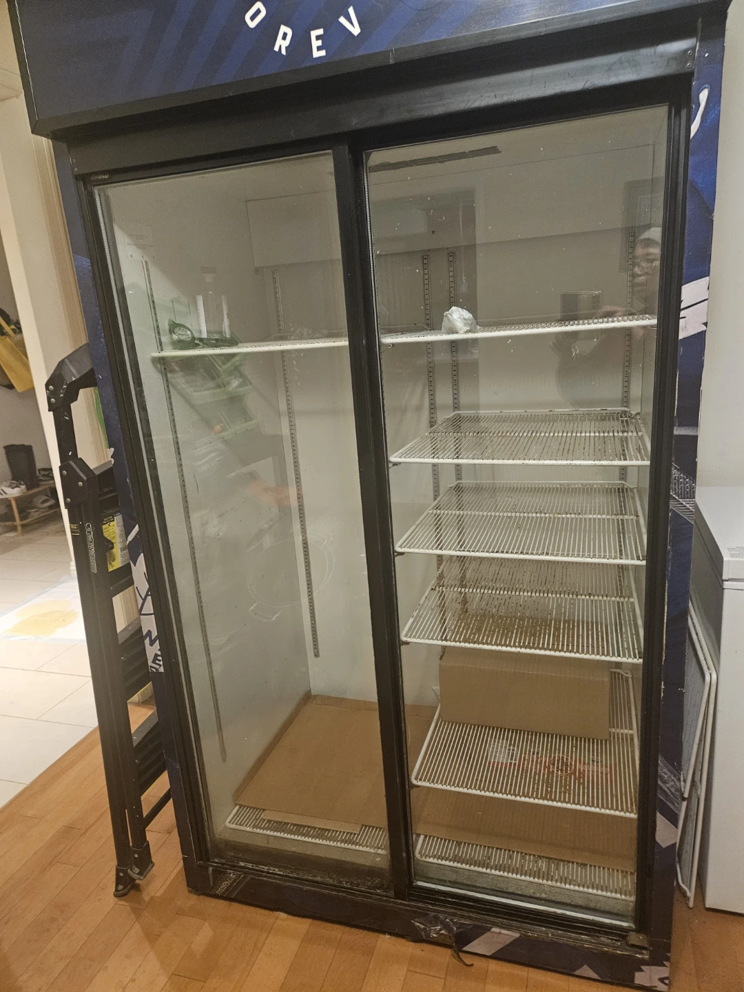 Commercial Display Fridge - photo 3