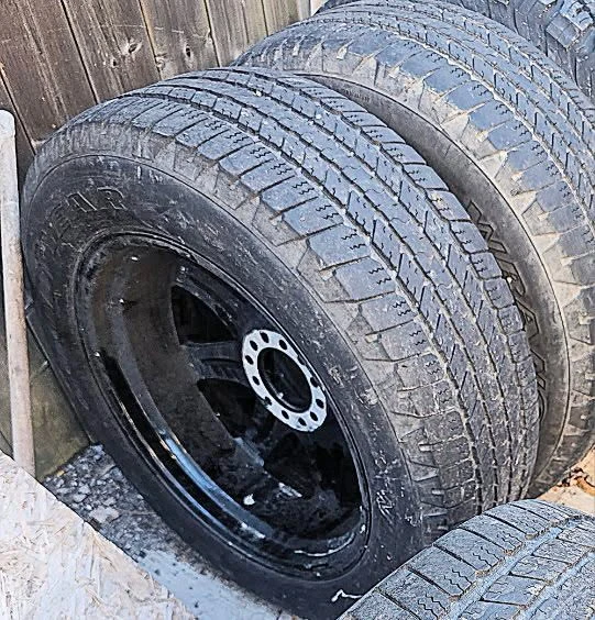 Goodyear Wrangler P275/55R20 Tires - photo 2