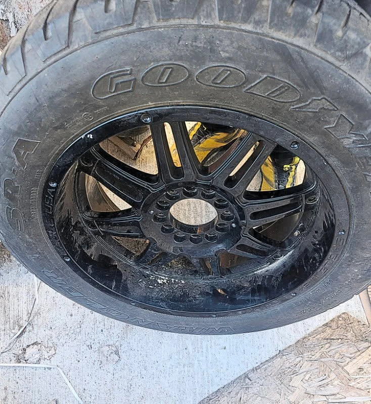 Goodyear Wrangler P275/55R20 Tires - photo 3