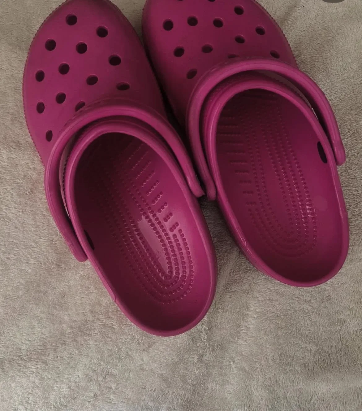 Crocs Classic Clogs - Size 7 (Women's) - Pink image indicator(3)