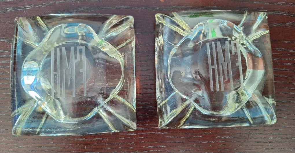 Vintage Glass Ashtrays - Set of 5 image indicator(3)