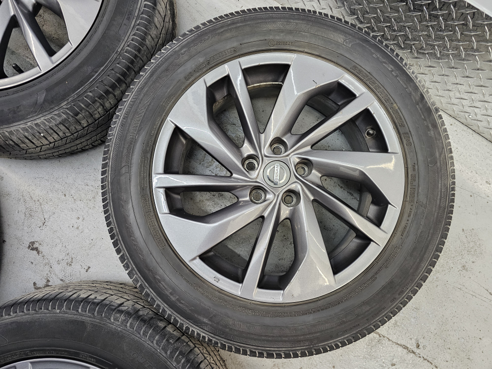 NISSAN ROGUE O.E.M RIMS AND ALL SEASON TIRES 225/60 R18
