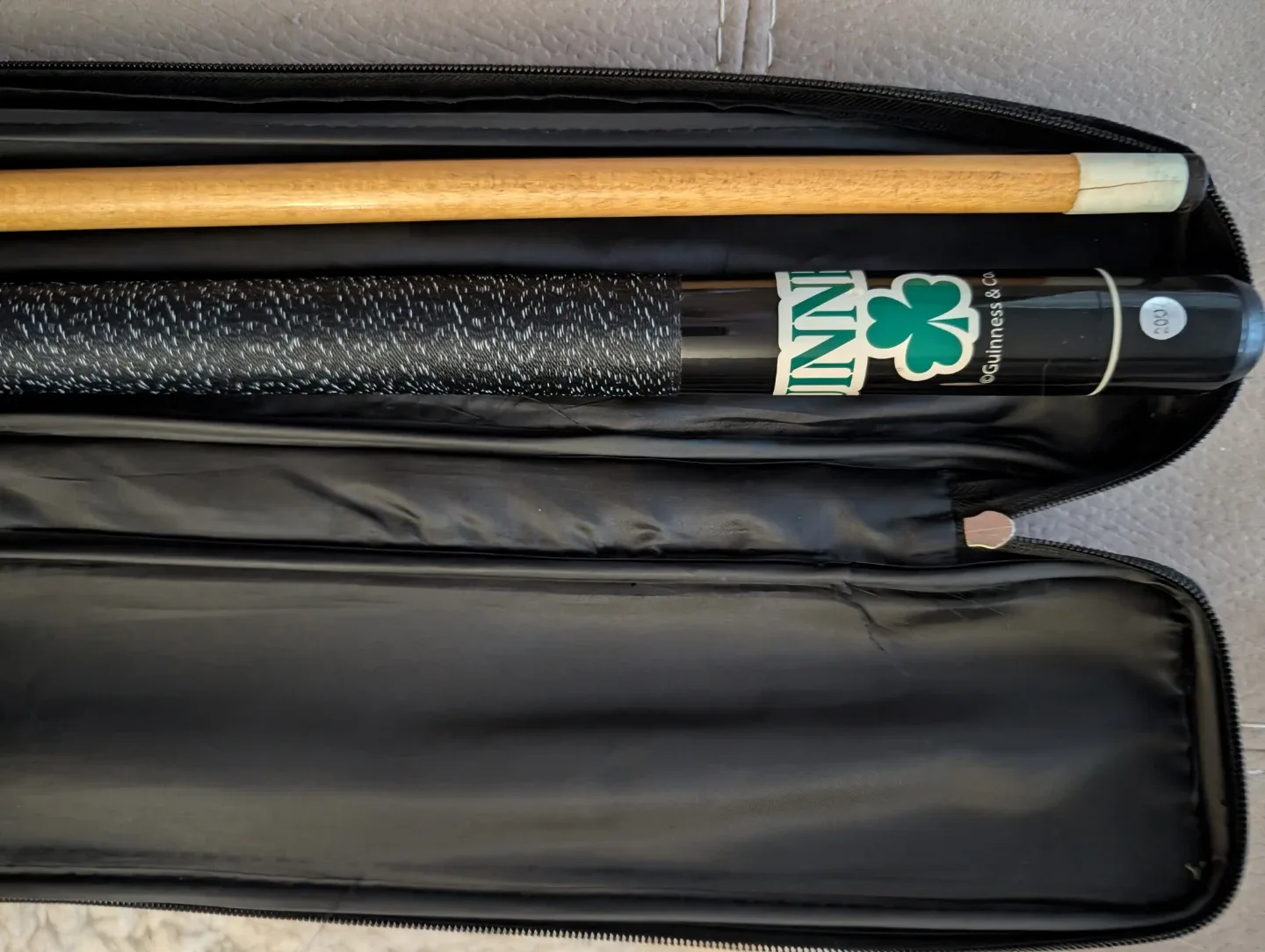 Guinness Pool Cue Stick with Case #Cleanout image indicator(3)