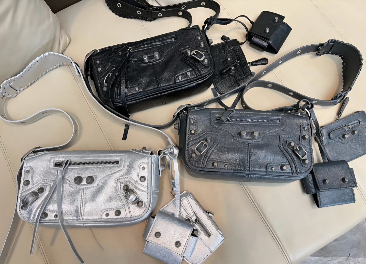 Limited Supply Luxury Bags Now 90% Off - photo 5