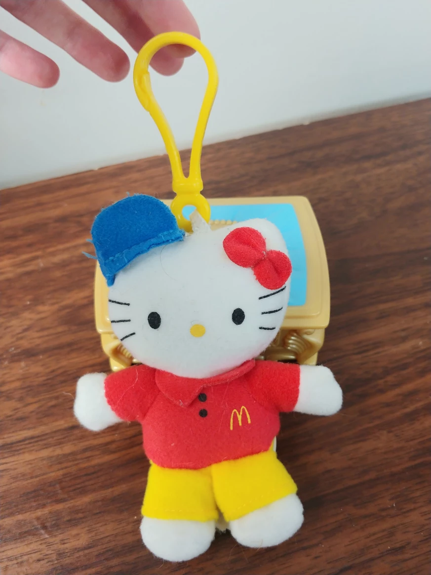 McDonald's Hello Kitty Plush Clip-On Toy - photo 2