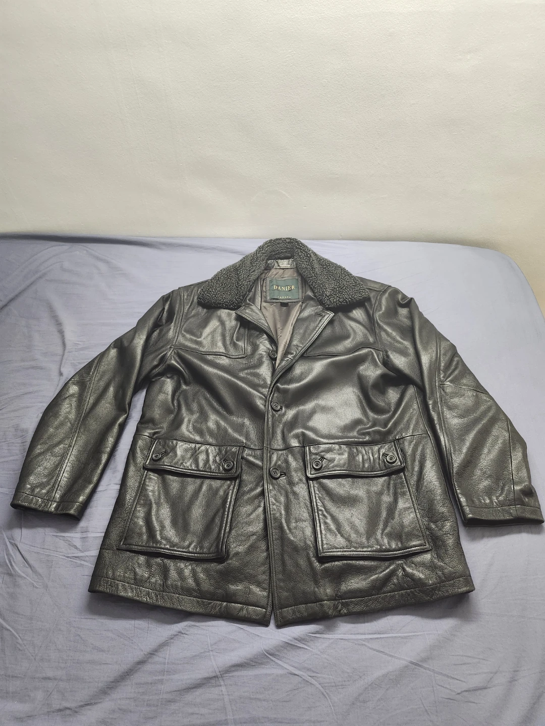 Danier Leather Jacket, Size 42 - photo 3