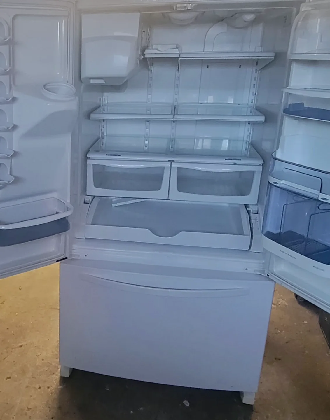 Big Fridge for sale image indicator(5)