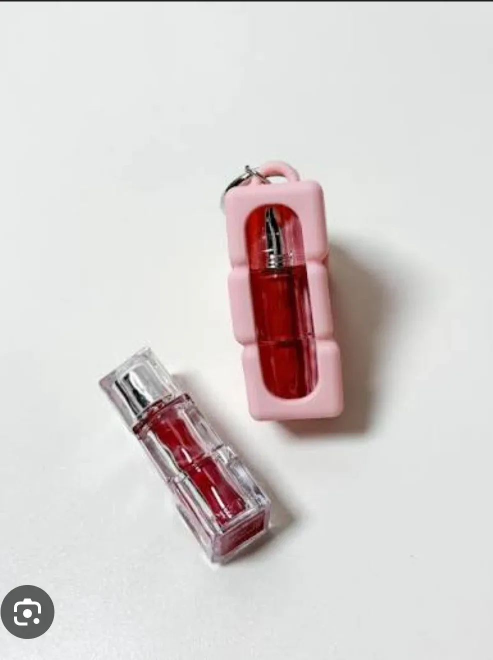 Tirtir mini lip tint keychain in red and pink image indicator(2)