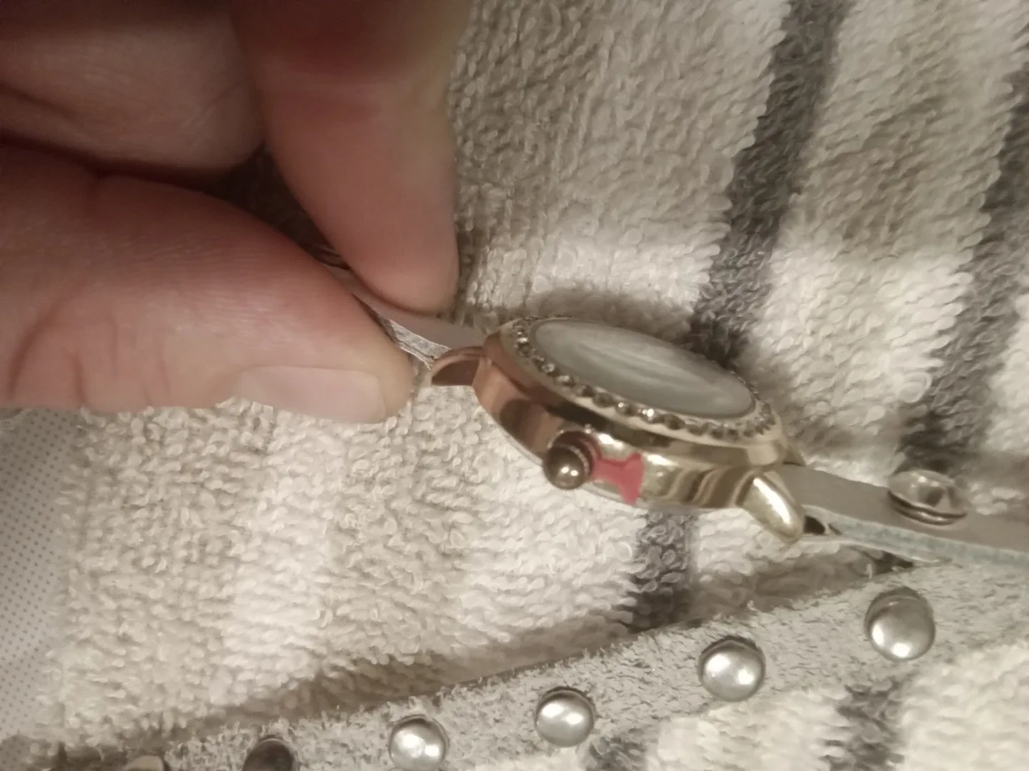 Jessica Carlyle Wrap around watch image indicator(2)