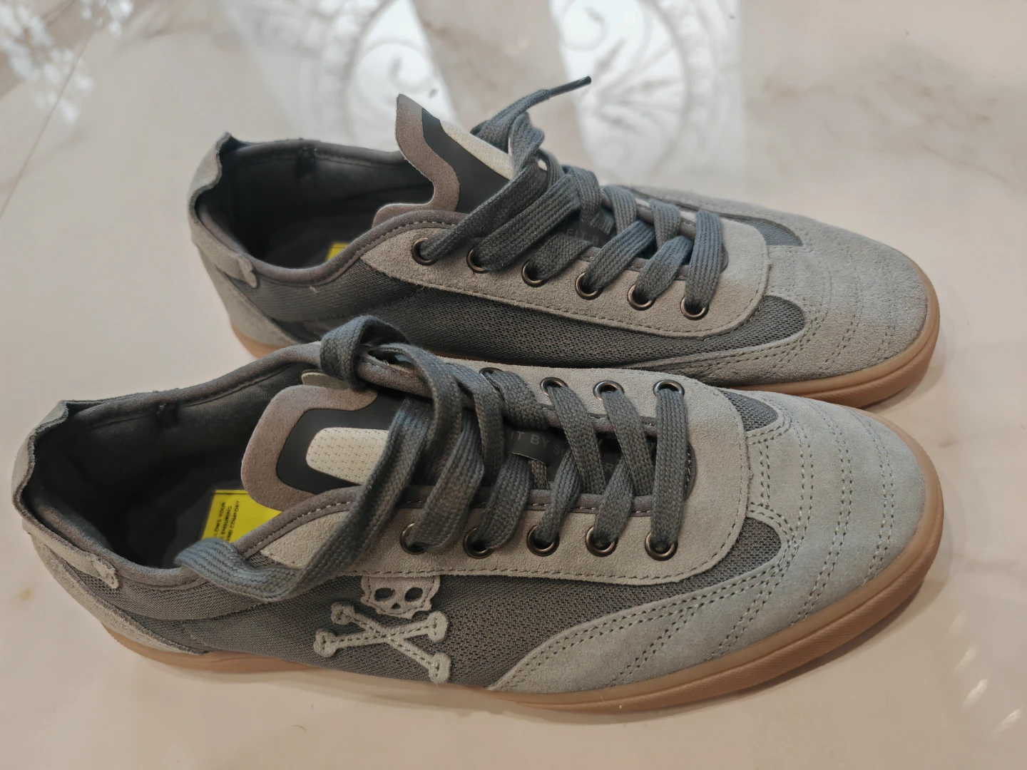 BNew Men’s Scalpers Grey Sneakers w/ Skull Logo Size 9.5 - photo 2