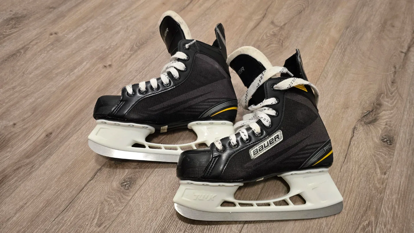 Bauer Supreme Pro Ice Skates - Size 5R  US 6 EUR38.5 image indicator(2)