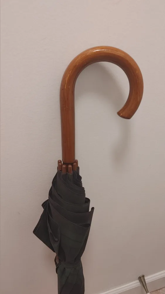 Large Plaid Umbrella with Wooden Handle image indicator(5)