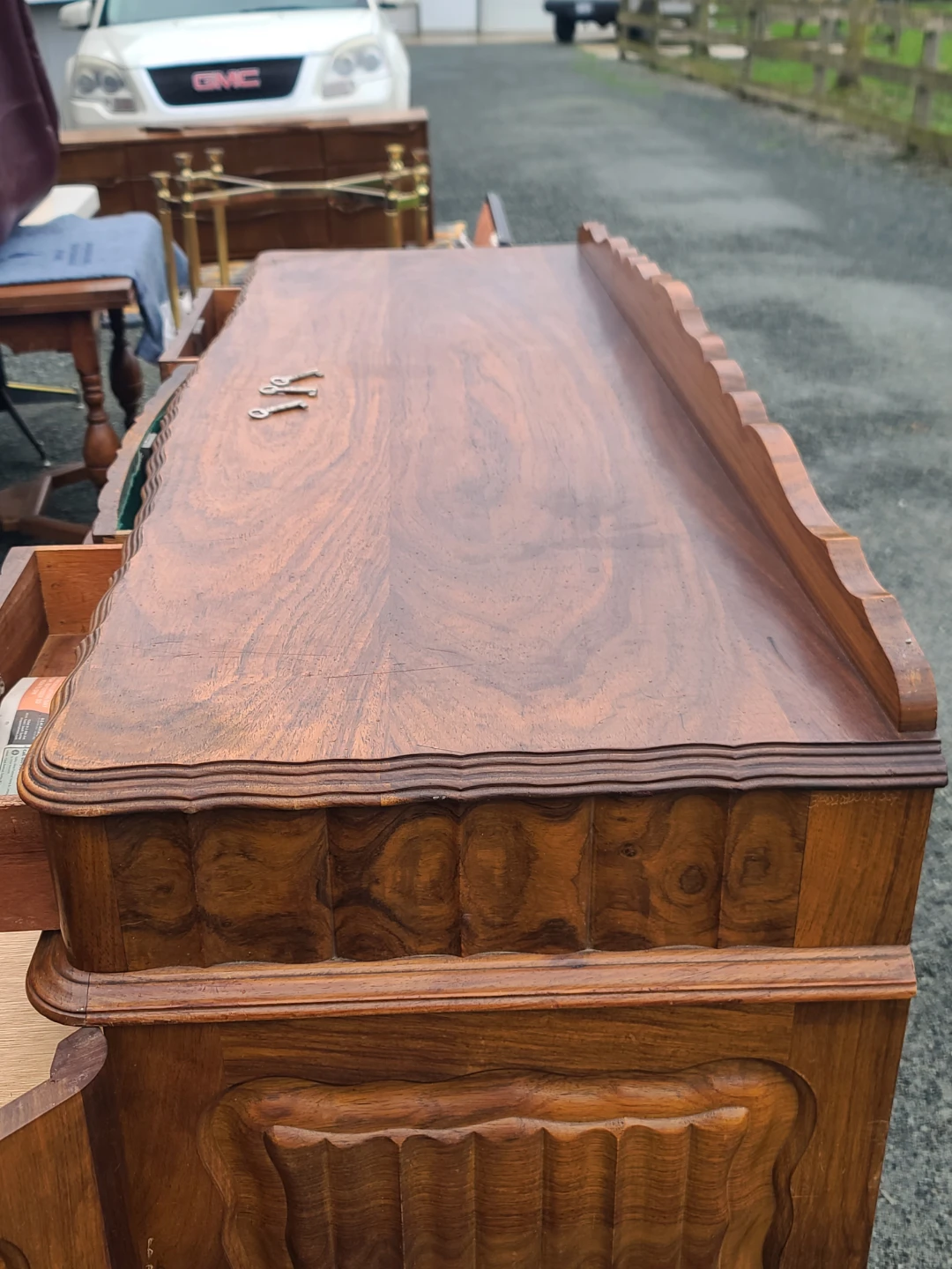 Elegant vintage solid wood sideboard/buffet - photo 5