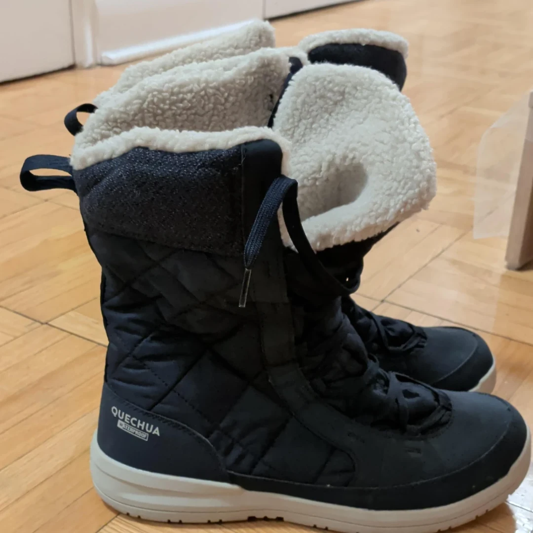 Women's Snow Boots from Quechua (Decathlon) - US 9.5