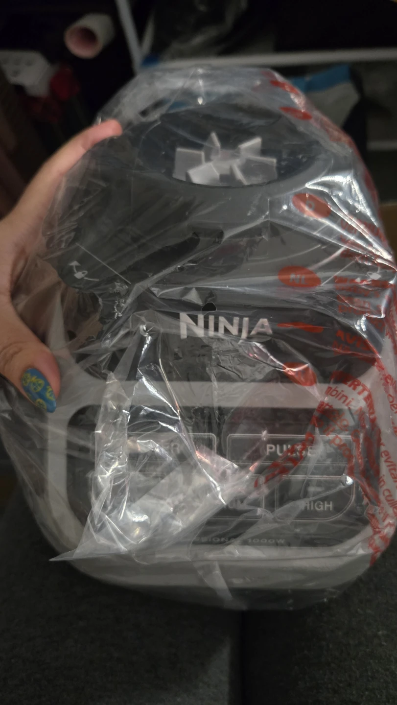 Ninja Professional 1000W Blender - New in Box!