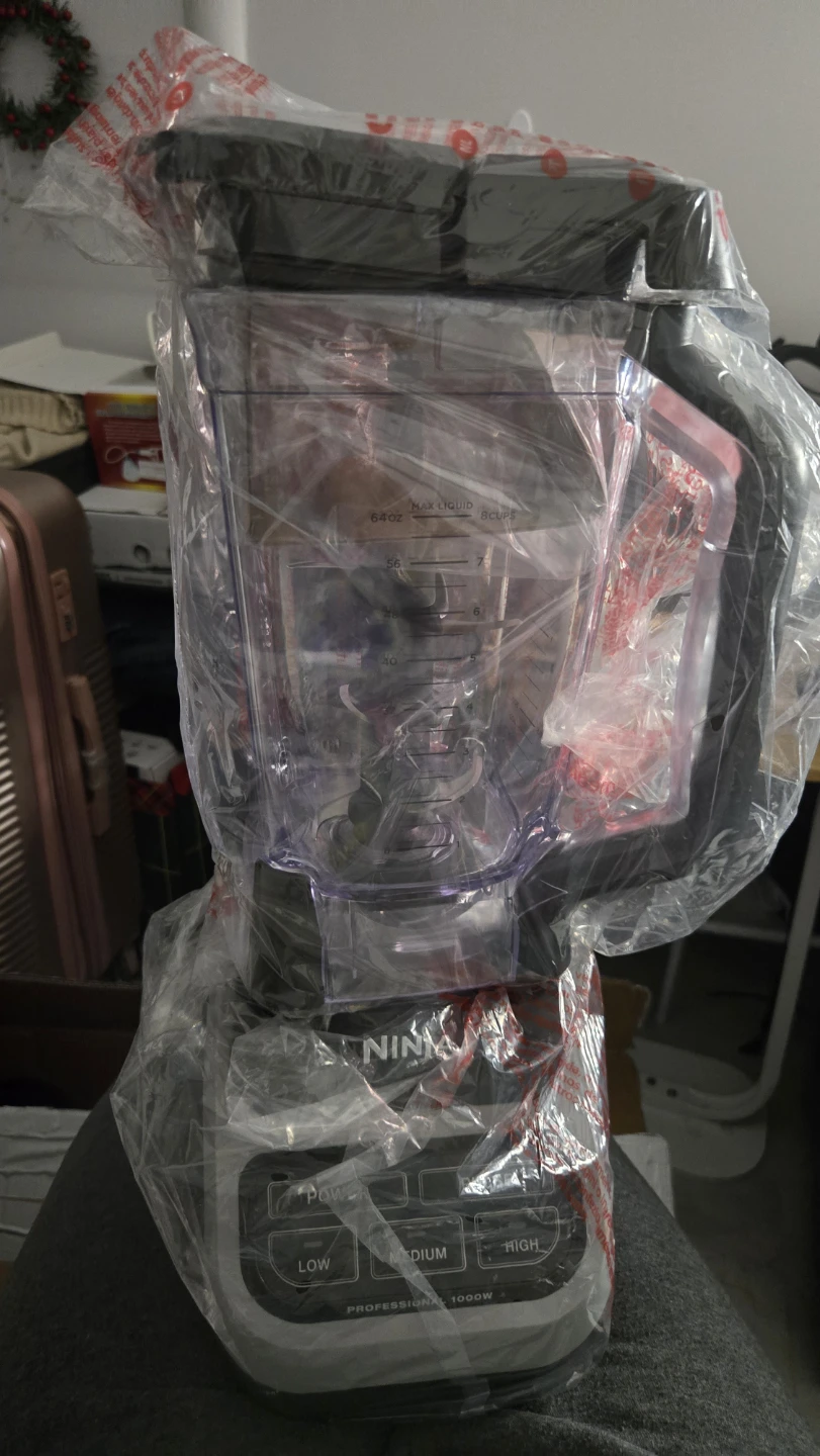 Ninja Professional 1000W Blender - New in Box! - photo 3