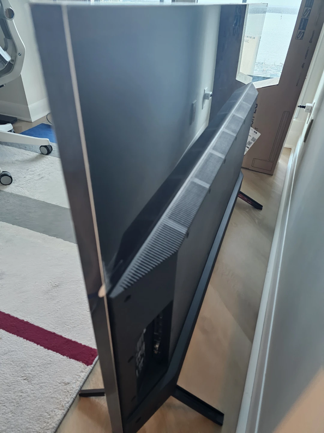 TCL 55" 4K Roku QLED TV - Like New! - photo 2
