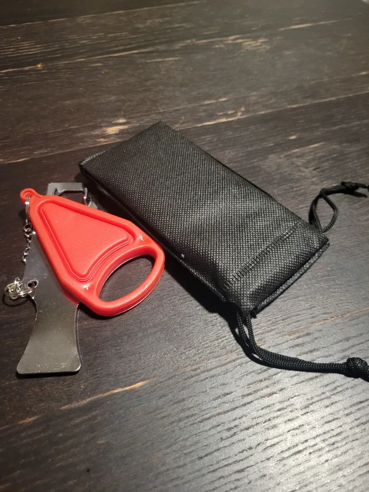 ‼️Move out sale‼️ Portable Door Lock - New in Box! #Cleanout image indicator(3)