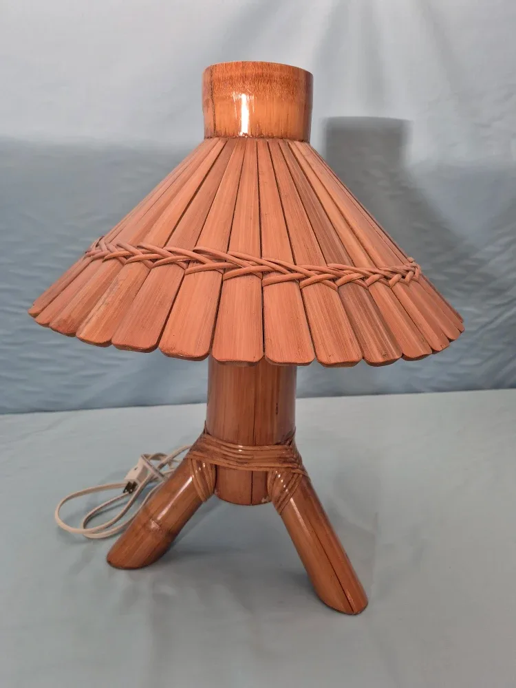 Handcrafted Bamboo Table Lamp image indicator(2)