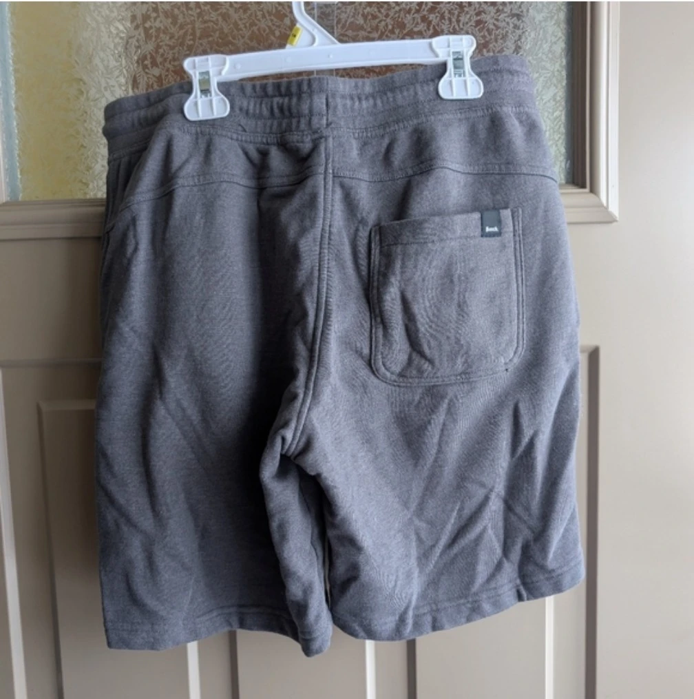 Mens sz med Bench sweat shorts - photo 2
