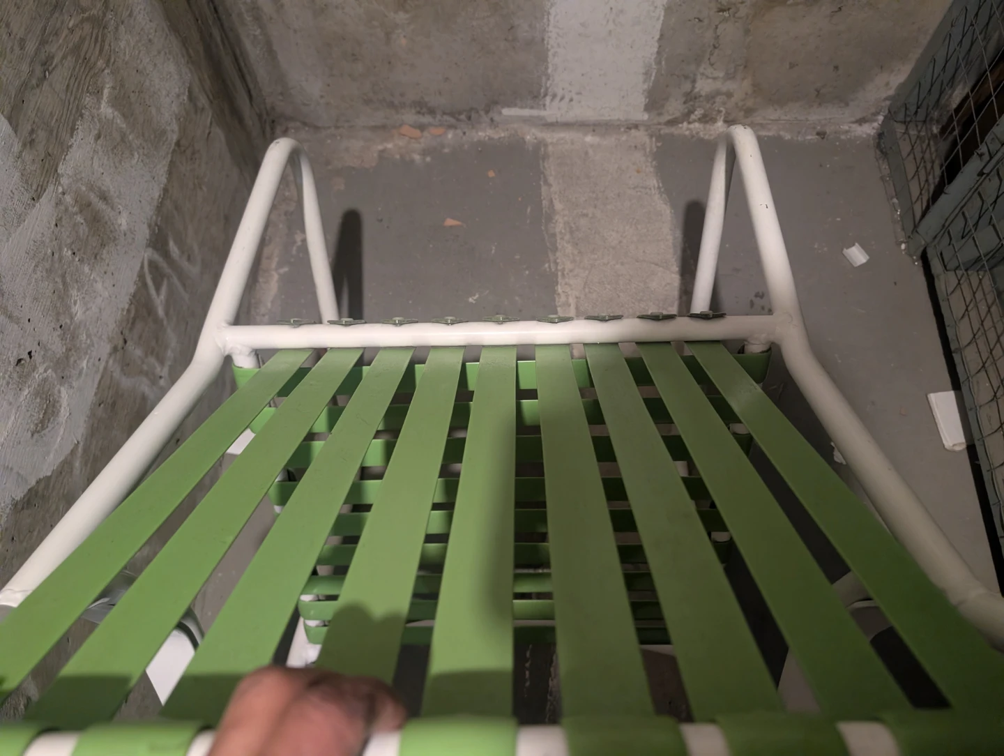 Vintage Green & White Lawn Chair - photo 2