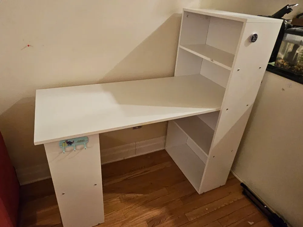 White Desk with Shelves image indicator(4)