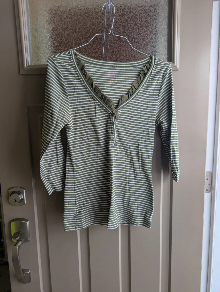 Womens sz lg shirts $4 each image indicator(2)