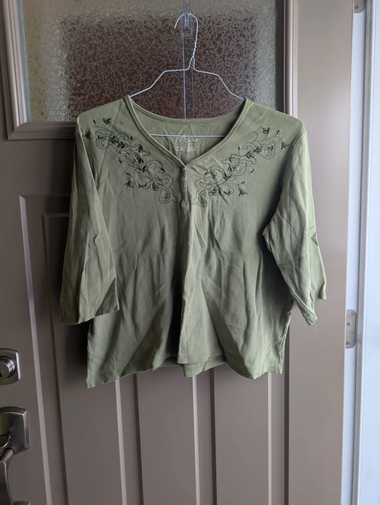 Womens sz lg shirts $4 each - photo 3