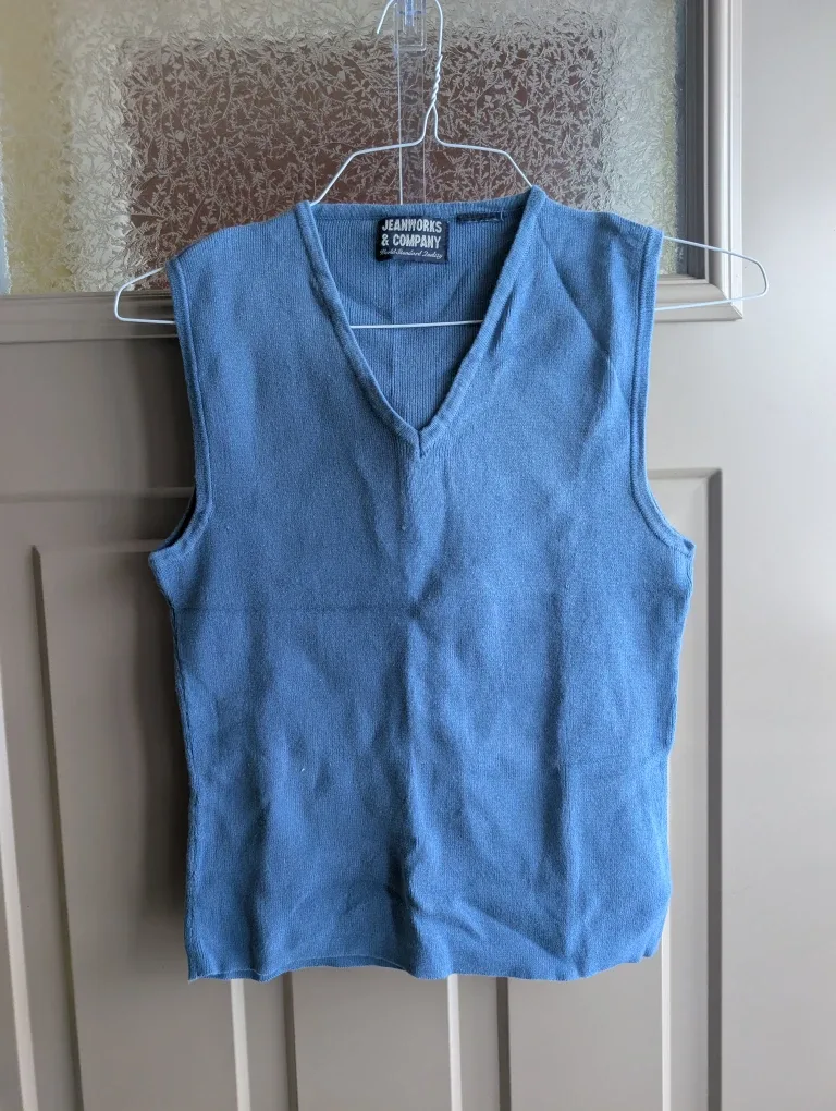 Womens sz lg shirts $4 each image indicator(6)