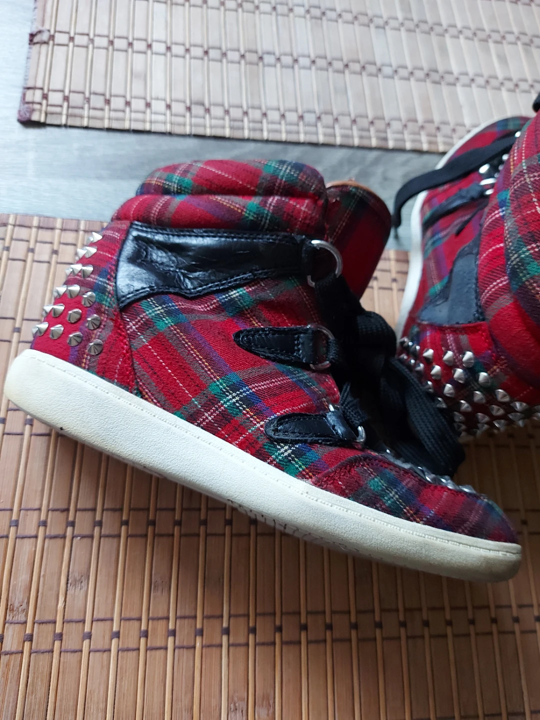 Red Plaid High Top Sneakers W7