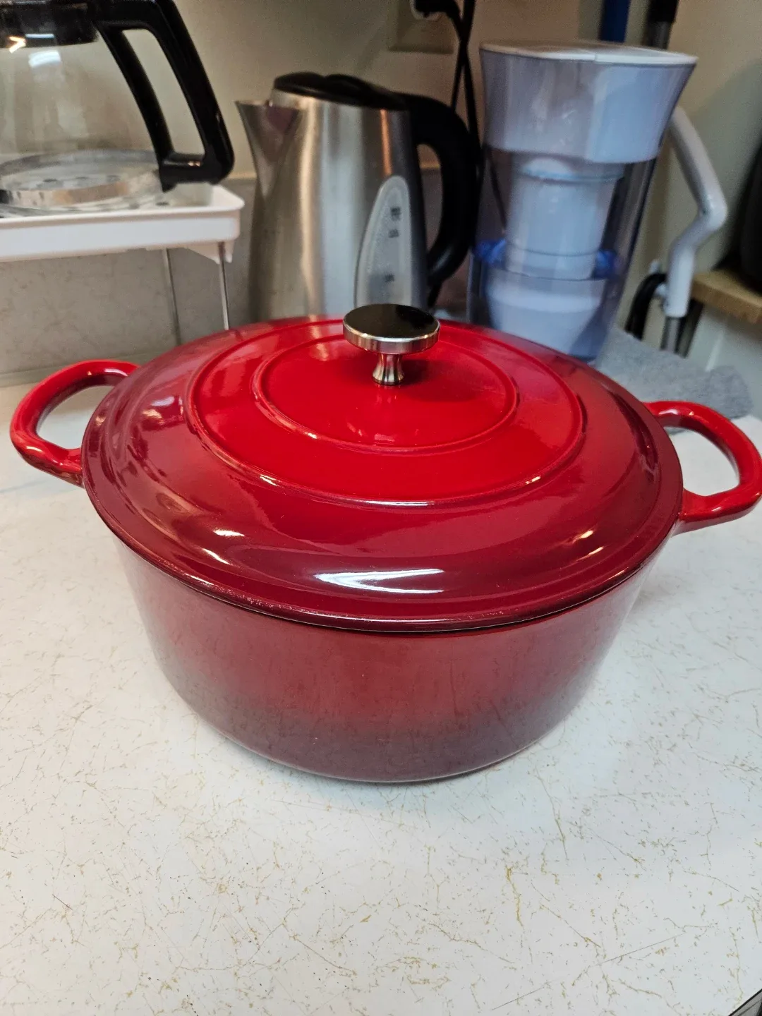 Kutime Cast Iron Dutch Oven - 6 Quarts
