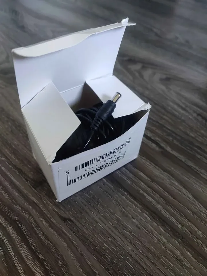 12V 2A charger with dc barrel