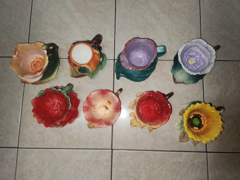 Floral Teacup & Saucer Set image indicator(2)