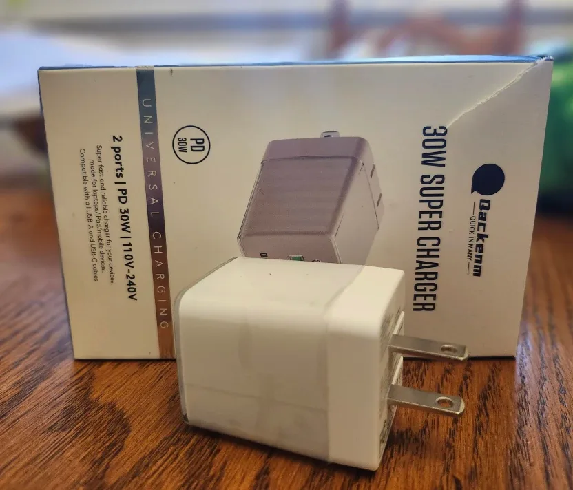 Dackenm 30W Super Charger - Universal Charging image indicator(3)