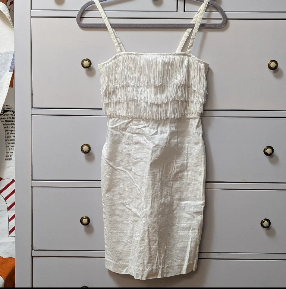 H&M Size 2 White Fringe Dress #cleanout