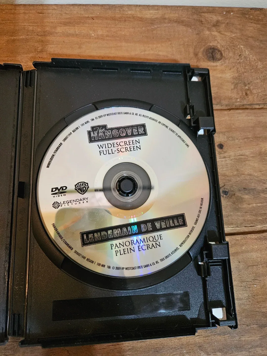 The Hangover DVD - Widescreen Full-Screen image indicator(4)