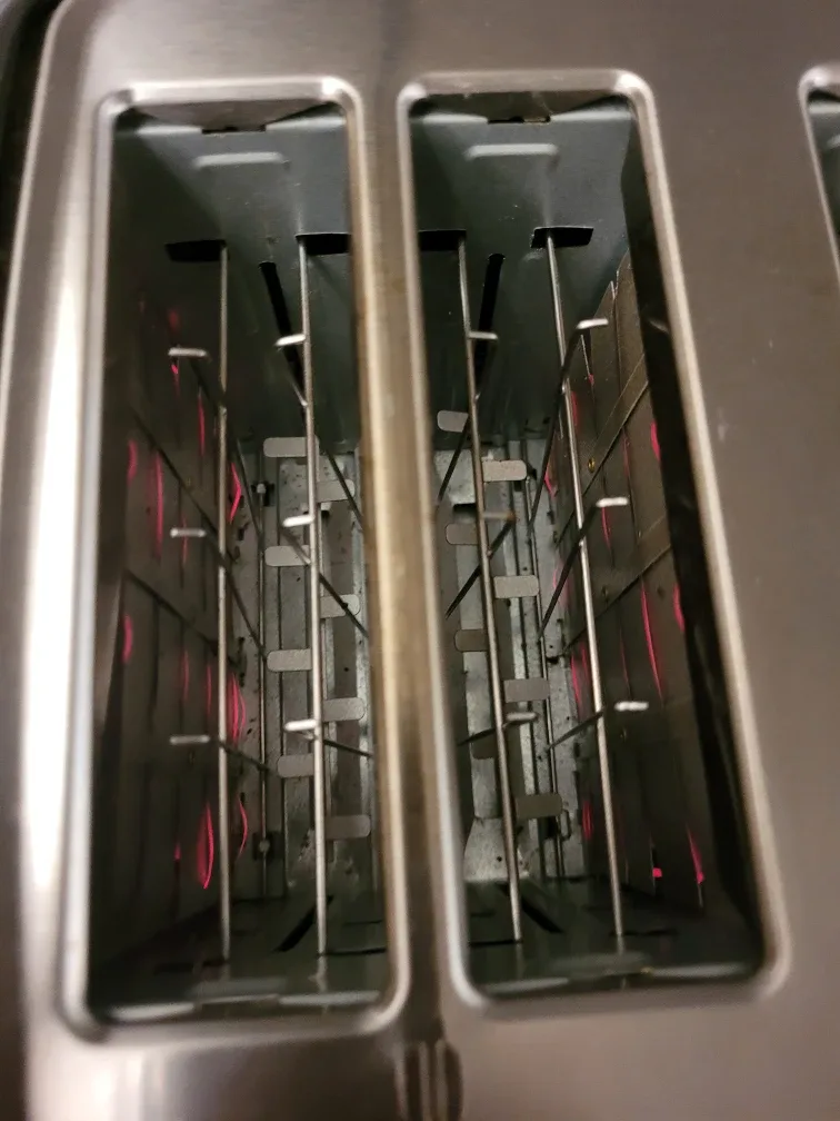 Toastmaster 4-Slice Toaster image indicator(4)