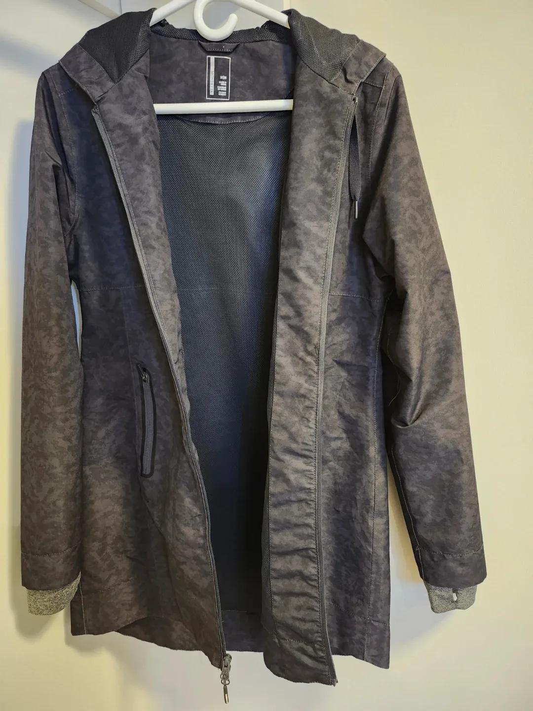 Mondetta Women's Hooded Jacket - Size M