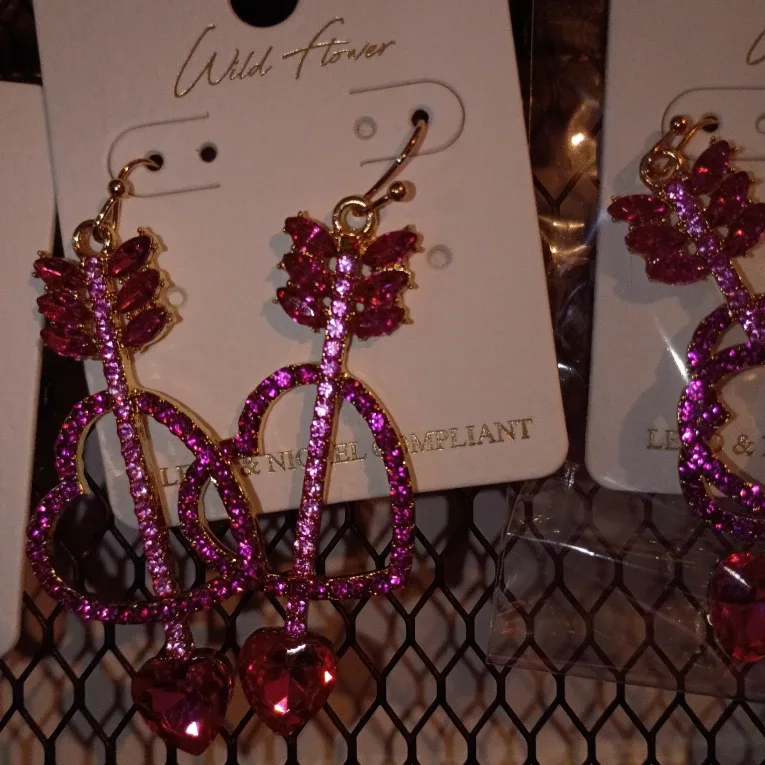 Heart and arrow earings