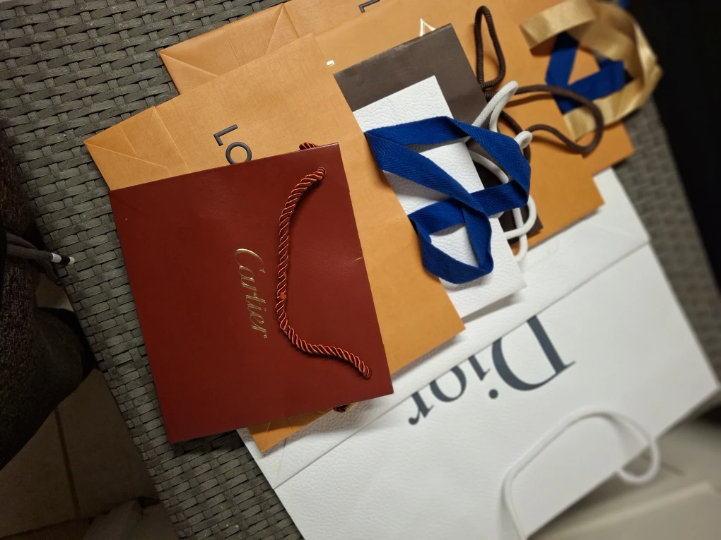 Mixed Luxury Brand Shopping Bags (Cartier, Dior, LV) - photo 2