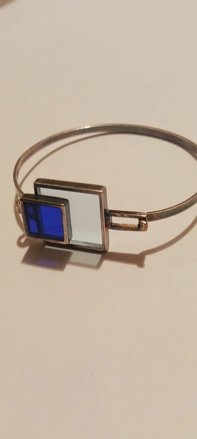 Beautiful Geometric Squares Silver Bangle Bracelet