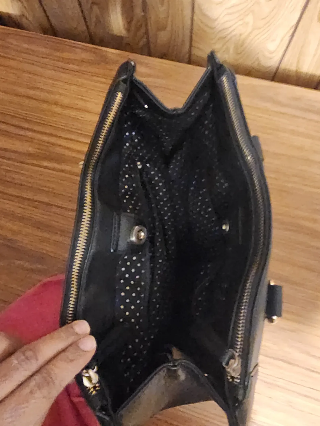 Black Handbag image indicator(3)