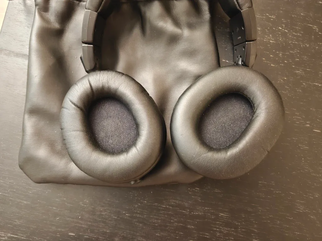 #Cleanout - Audio Technica m50x image indicator(2)