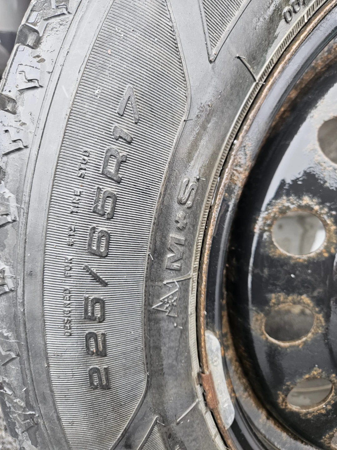 Goodyear Nordic Winter Tire 225/65R17 - photo 3